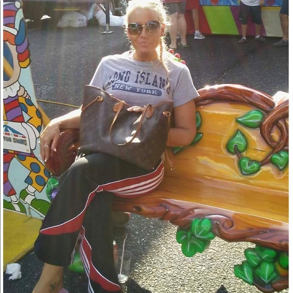 Meet your Posher, Tara - Picture 11 of 15